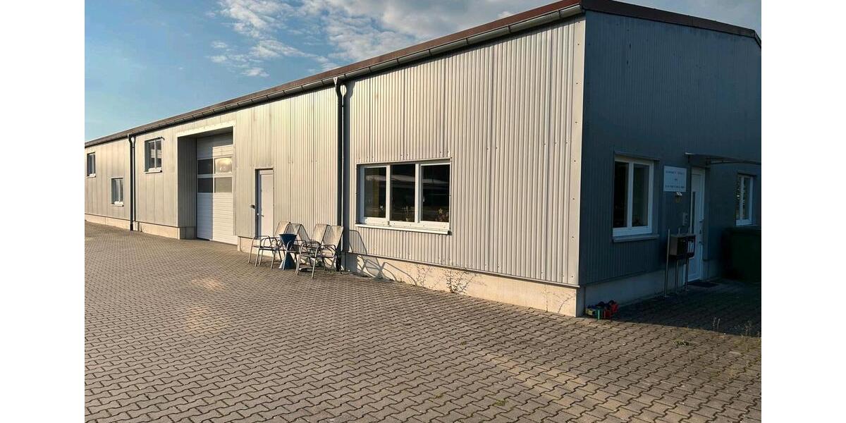 Produktions- oder Lagerhalle zu vermieten Gewerbehalle zimmer