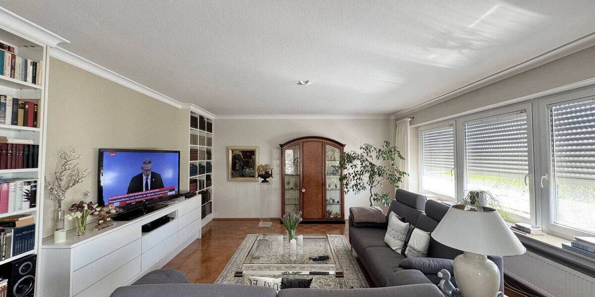 Einfamilienhaus Cadolzburg - 6 Zimmer, 217 m&sup2;, 2.350&euro; | Angebot:26712686