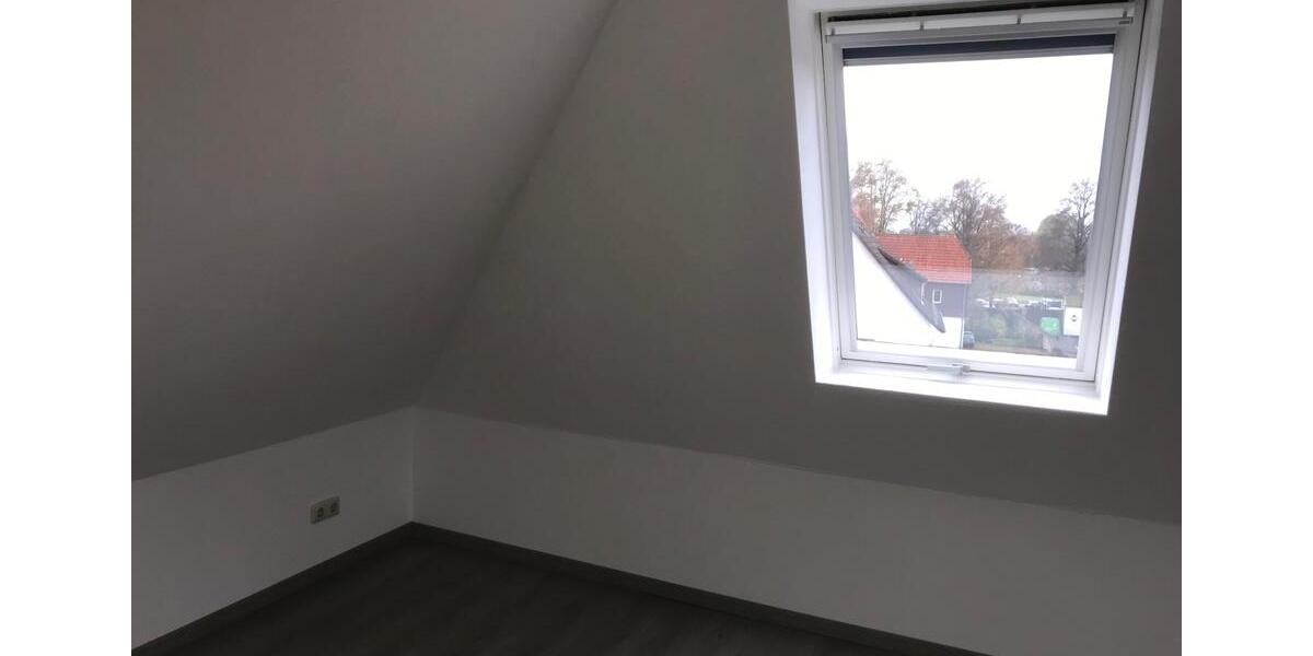 Etagenwohnung Hessisch Oldendorf - 4 Zimmer, 105 m&sup2;, 690&euro; | Angebot:24643451