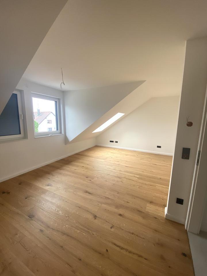 Tolle 3 Zimmer Wohnung Zweitbezug!