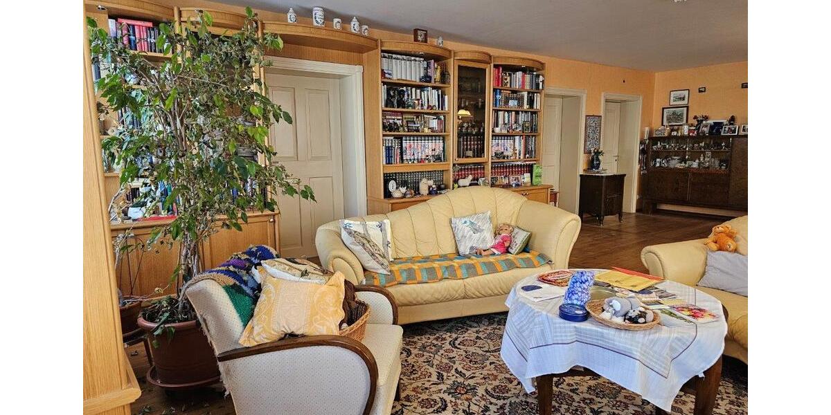 Etagenwohnung Spremberg - 4 Zimmer, 105 m&sup2;, 900&euro; | Angebot:26022789