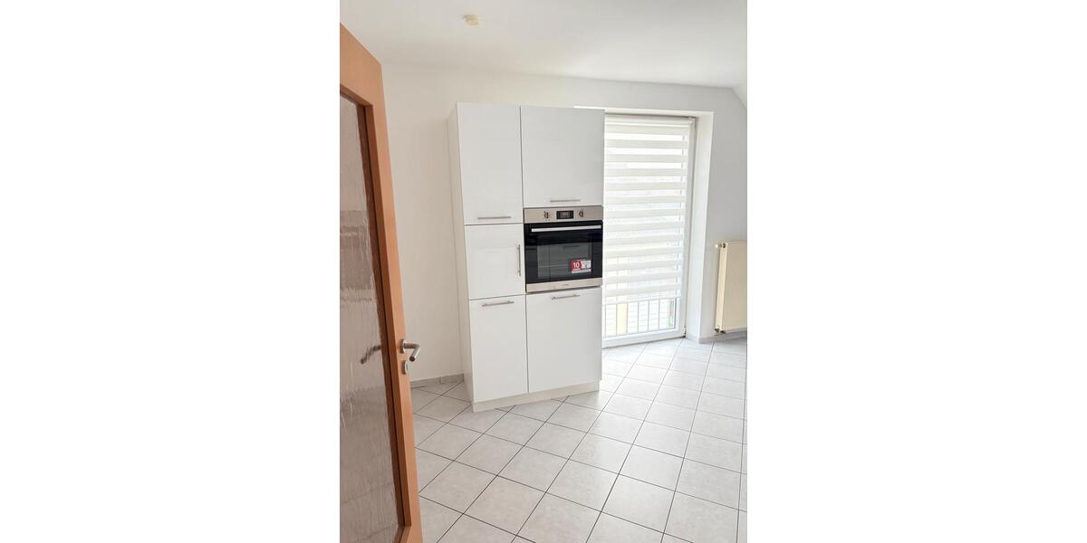 Dachgeschoßwohnung Kassel Niederzwehren - 6 Zimmer, 140 m&sup2;, 1.500&euro; | Angebot:24306839