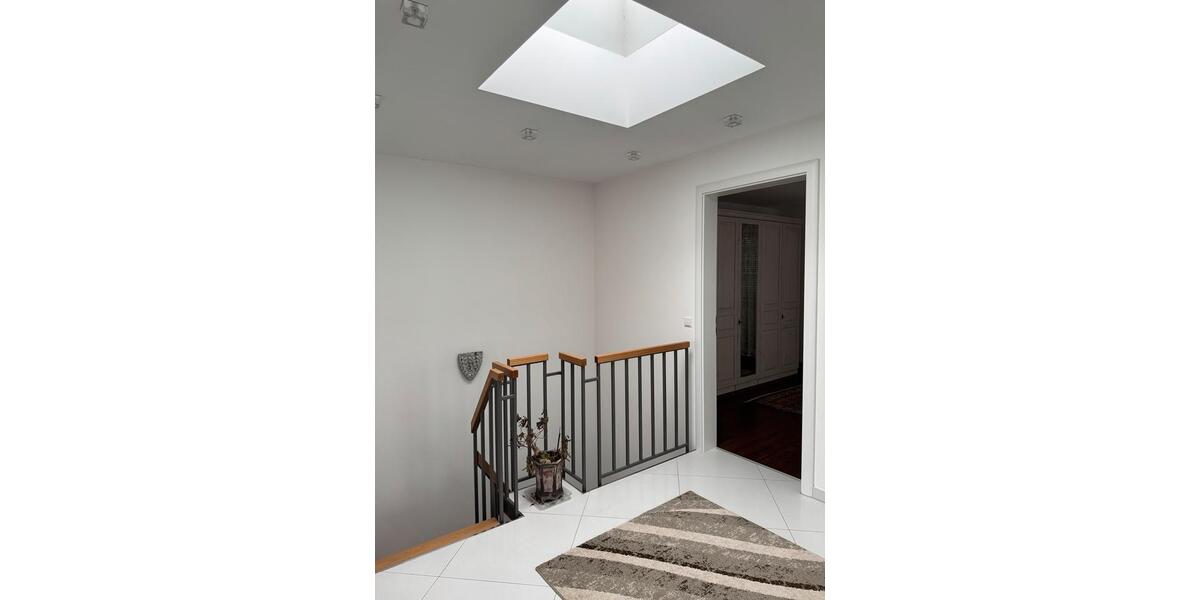 Einfamilienhaus Ostfildern - 7 Zimmer, 150 m&sup2;, 2.700&euro; | Angebot:24733813