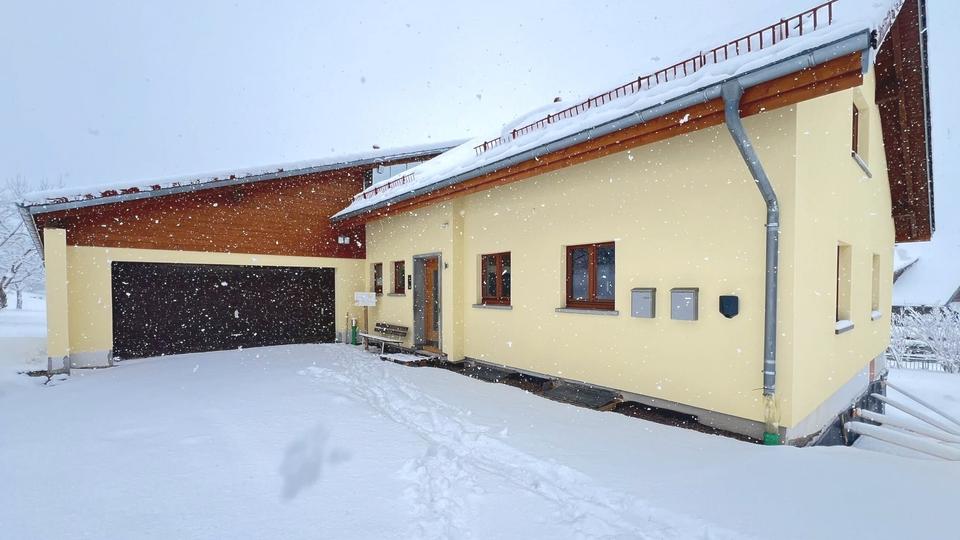 Dachgeschoßwohnung Waldshut-Tiengen Tiengen - 3 Zimmer, 60 m&sup2;, 720&euro; | Angebot:25097393