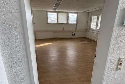 Gewerbeobjekt Magstadt - 760&euro; | Angebot:25662022