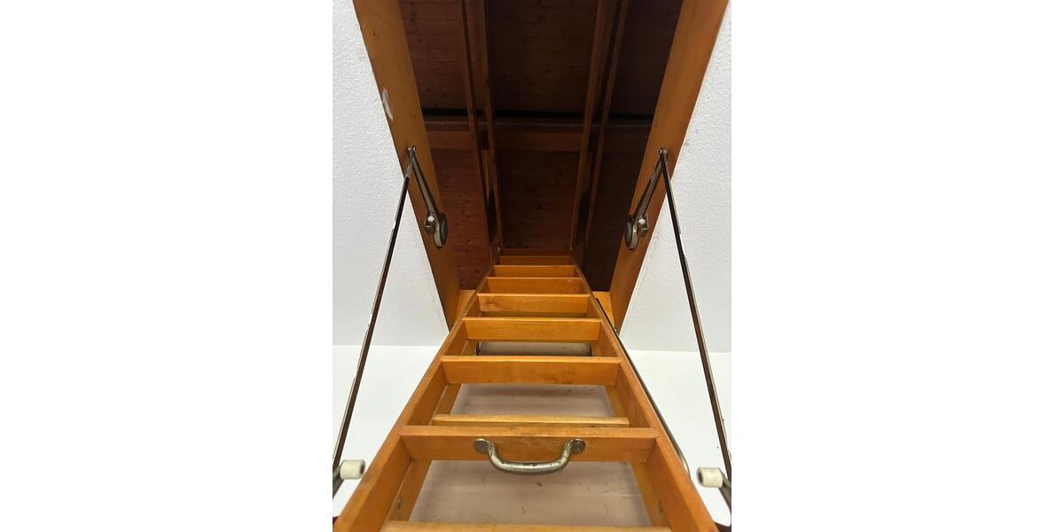Etagenwohnung Albstadt Gemarkung Onstmettingen - 4 Zimmer, 140 m&sup2;, 1.100&euro; | Angebot:26691626
