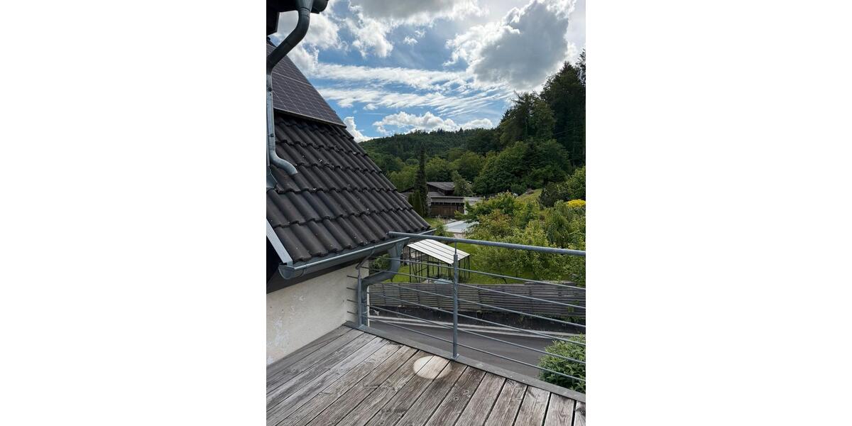 Dachgeschoßwohnung Offenburg Elgersweier - 4 Zimmer, 103 m&sup2;, 1.100&euro; | Angebot:26654963