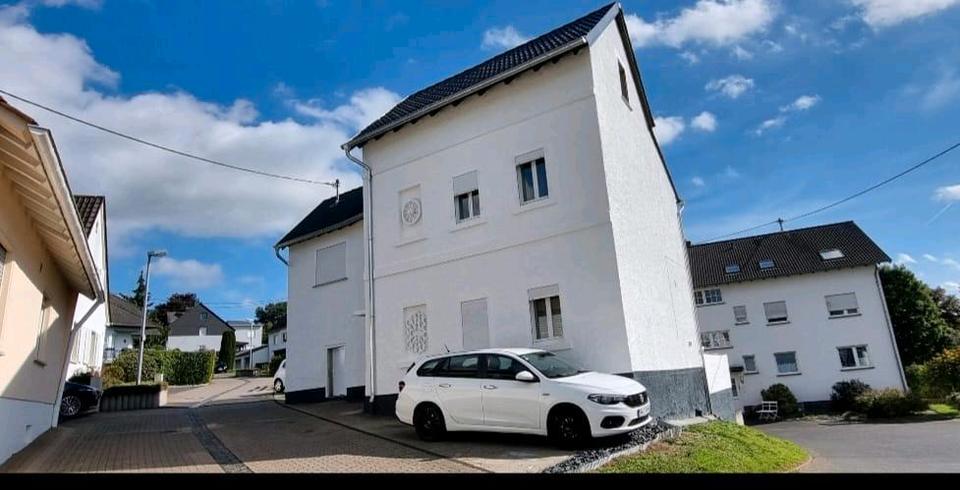 Einfamilienhaus Neuwied Block - 6 Zimmer, 130 m&sup2;, 1.090&euro; | Angebot:26035376