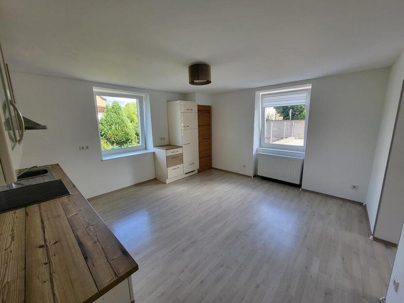Rehlingen-Siersburg: helle, moderne 3 ZKB-Wohnung