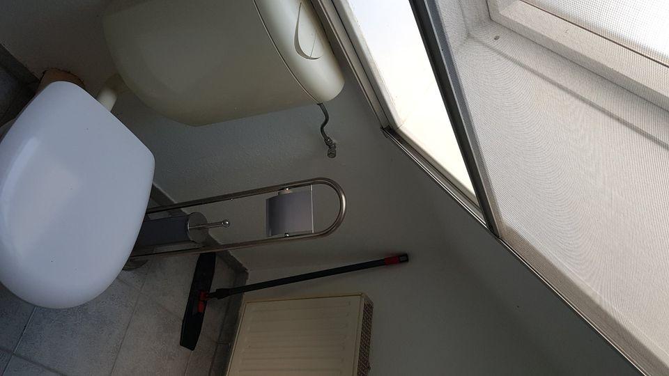 Dachgeschoßwohnung Neumünster Böcklersiedlung - 1 Zimmer, 22 m&sup2;, 630&euro; | Angebot:26324219