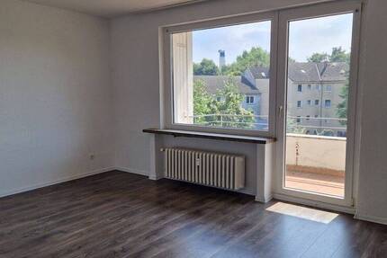 Helle 3-Zimmer-Wohnung mit Balkon