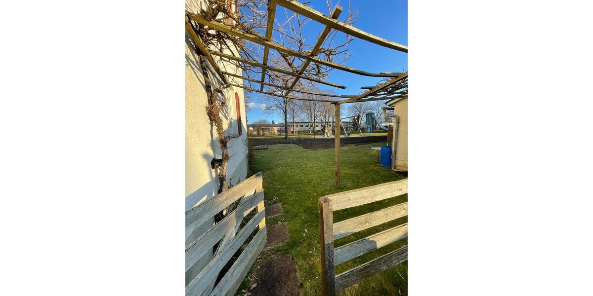 Dachgeschoßwohnung Aldingen - 2.5 Zimmer, 49 m&sup2;, 450&euro; | Angebot:26033417