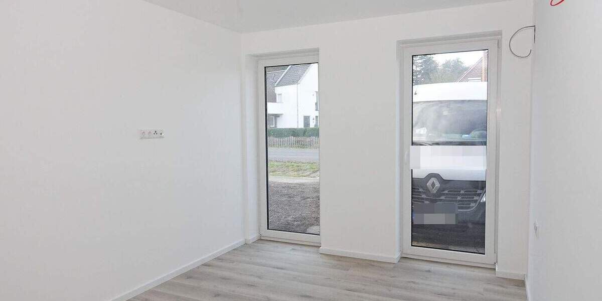 Etagenwohnung Esens - 3 Zimmer, 90 m&sup2;, 990&euro; | Angebot:24790988