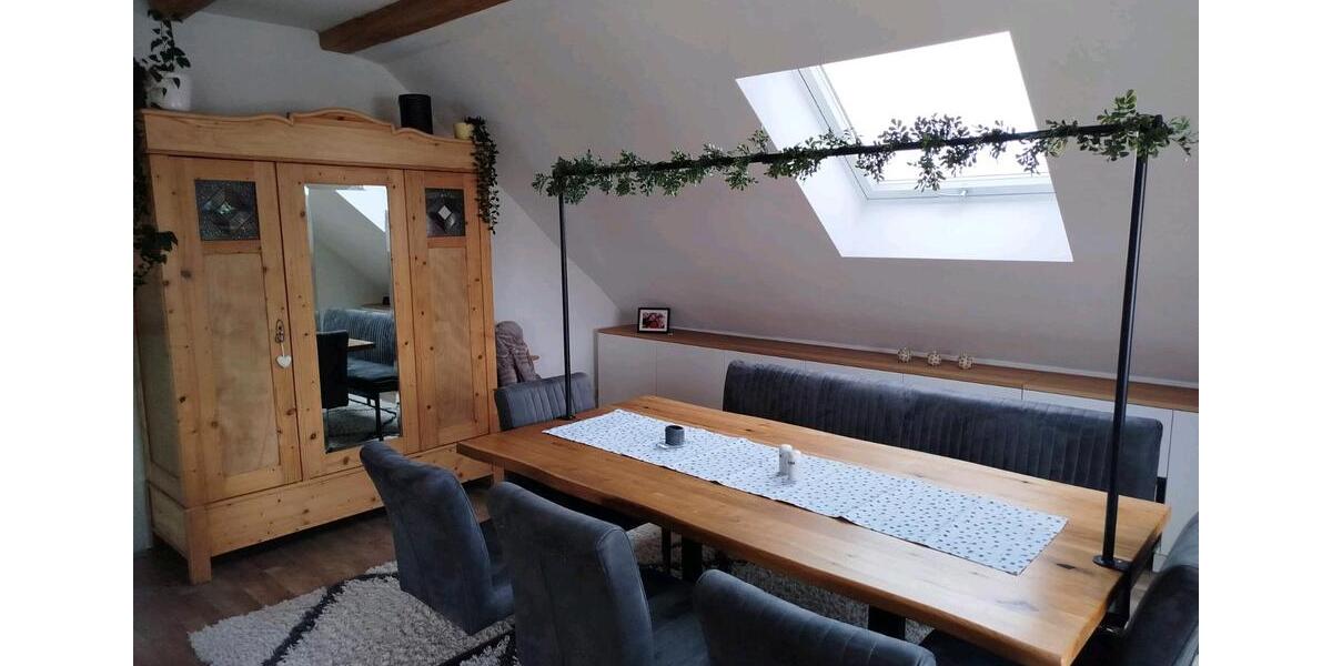 Dachgeschoßwohnung Amöneburg - 3 Zimmer, 85 m&sup2;, 900&euro; | Angebot:24940816