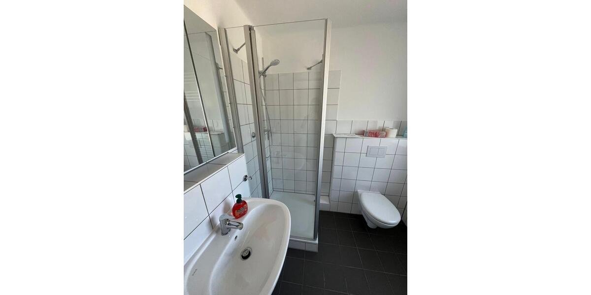 WG Zimmer in Frauen WG im EG mit Terrasse zu vermieten 1 zimmer