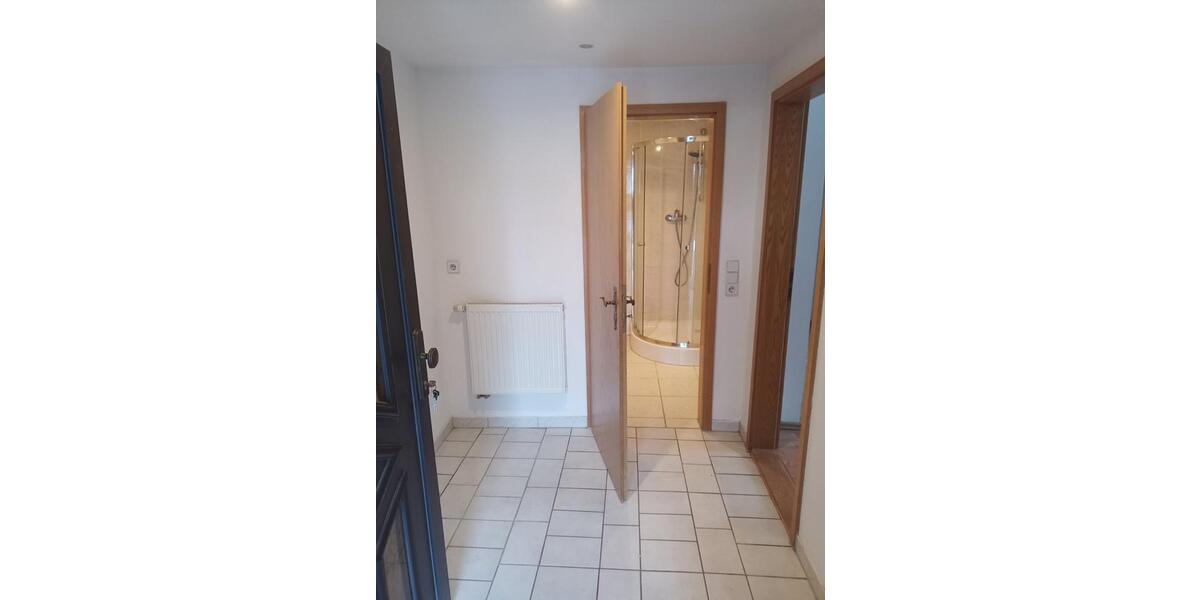 Erdgeschoßwohnung Rochlitz - 2 Zimmer, 43 m&sup2;, 320&euro; | Angebot:25238771