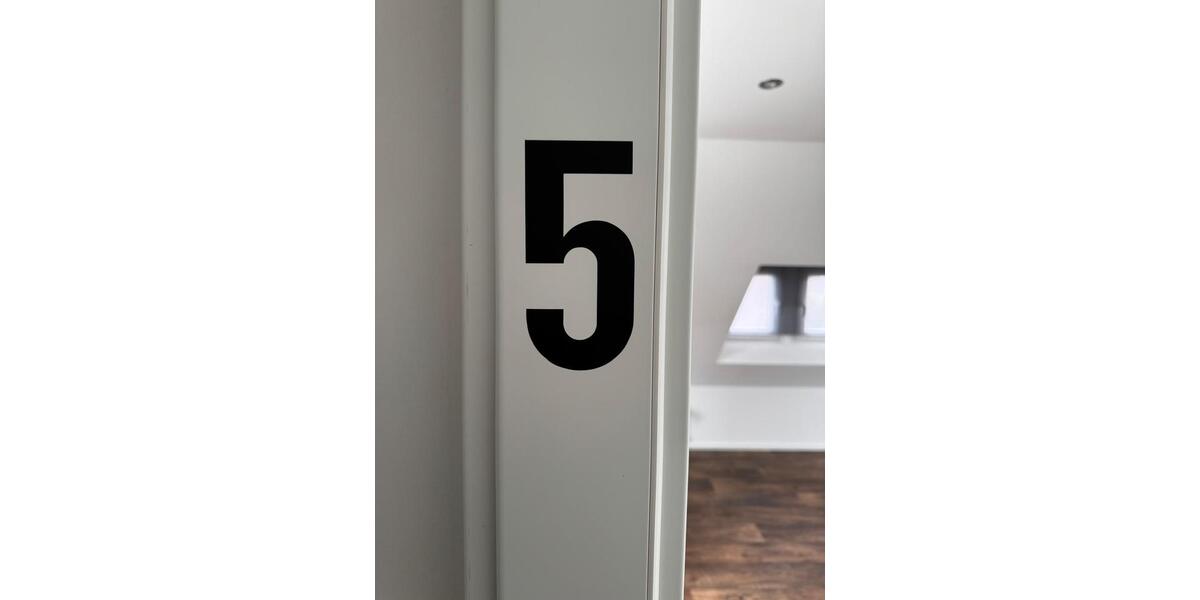 WG-Zimmer 5er WG möbliert 5 zimmer