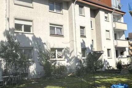 Charmante Dachgeschoss Wohnung ab 01.11 zimmer