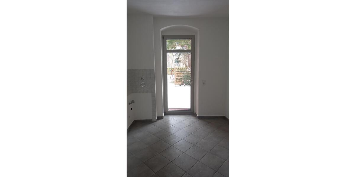 Erdgeschoßwohnung Meißen - 2 Zimmer, 50 m&sup2;, 300&euro; | Angebot:26032895