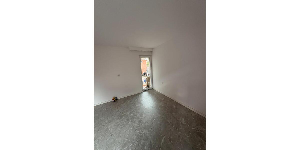 Terrassenwohnung Bad Wildbad - 4 Zimmer, 110 m&sup2;, 1.200&euro; | Angebot:26026670