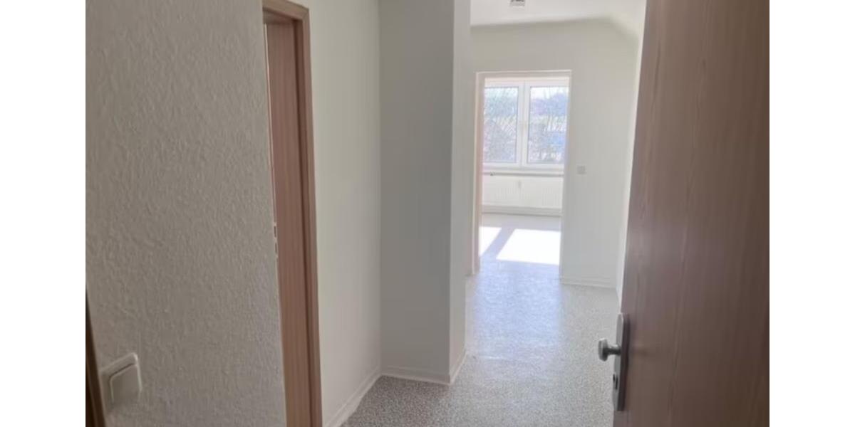 Helle 1-Zimmer-Wohnung mit neuer Küche in Suckow 1 zimmer