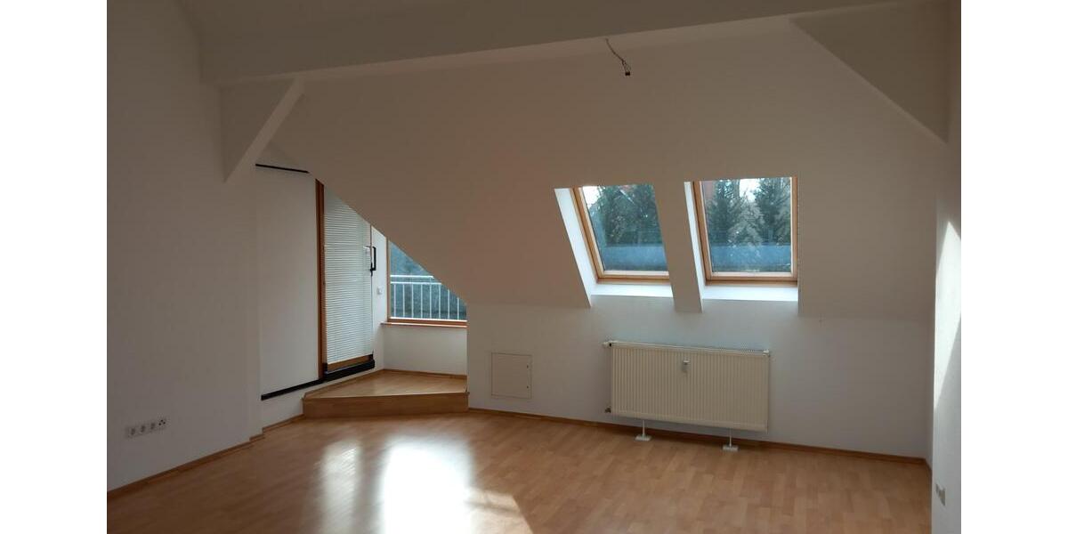 Dachgeschoßwohnung Marlow - 2 Zimmer, 66 m&sup2;, 590&euro; | Angebot:25854224