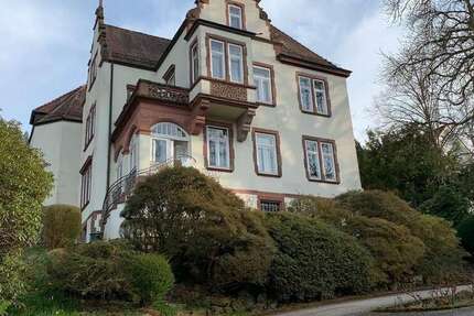 Haus zum Mieten in Baden-Baden 2.800 € 290.6 m² 8 zimmer