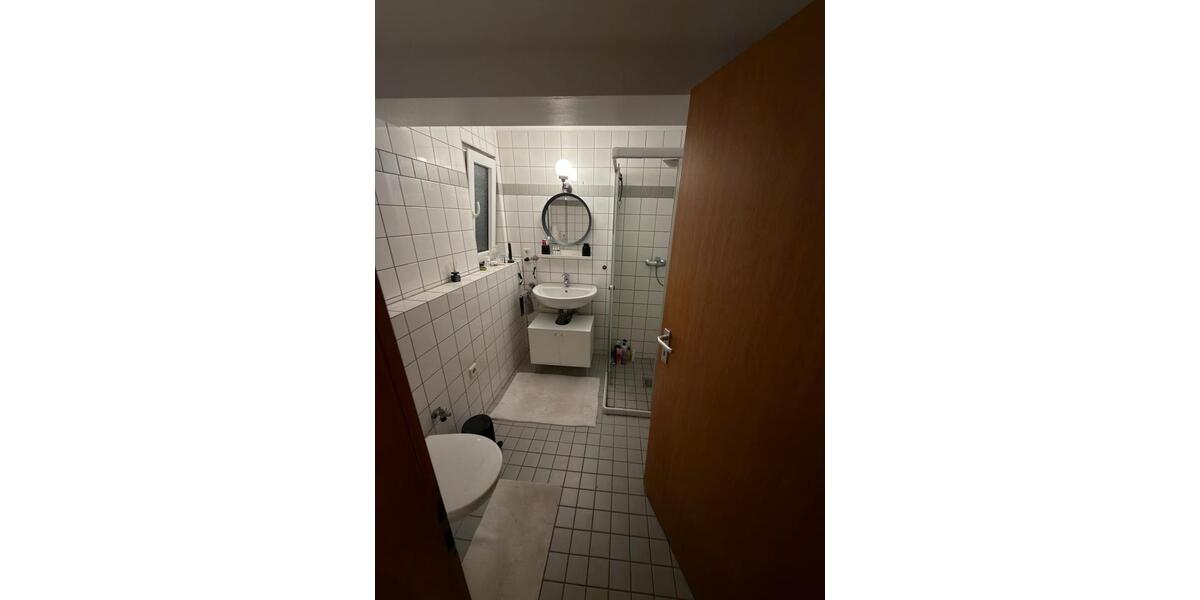 Erdgeschosswohnung mit Gartennutzung in Krefeld Uerdingen 2 zimmer