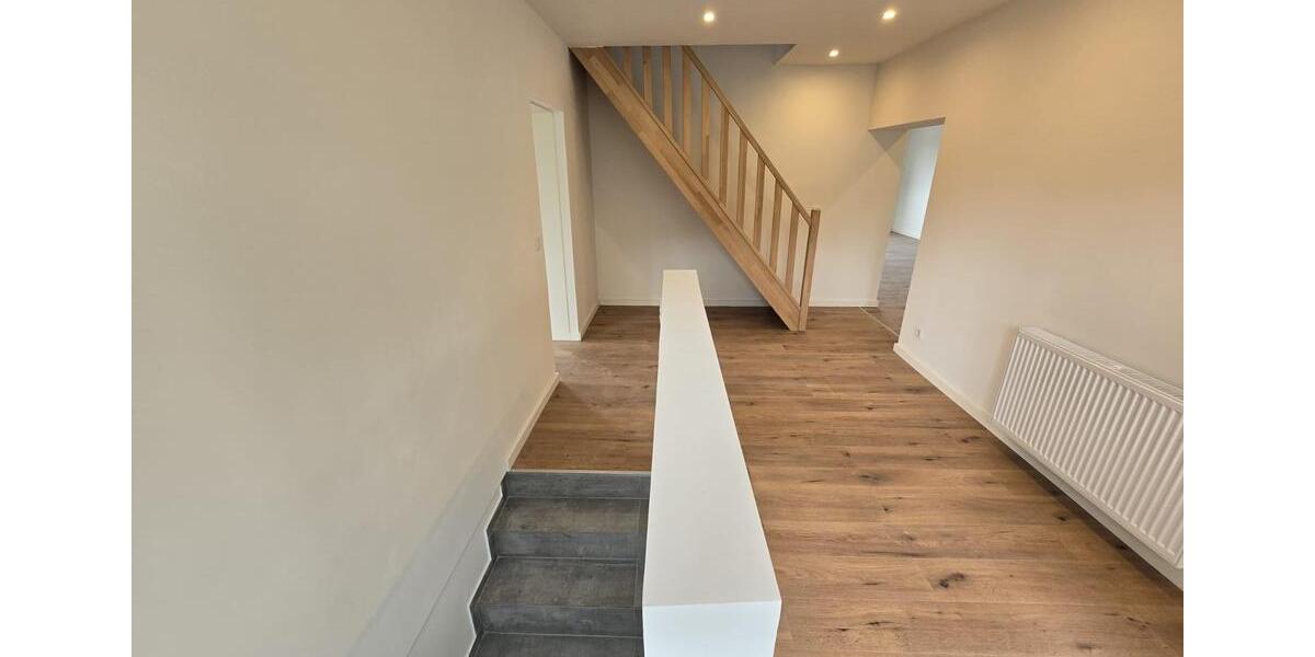 Einfamilienhaus Helsa - 4 Zimmer, 188 m&sup2;, 1.100&euro; | Angebot:24310991