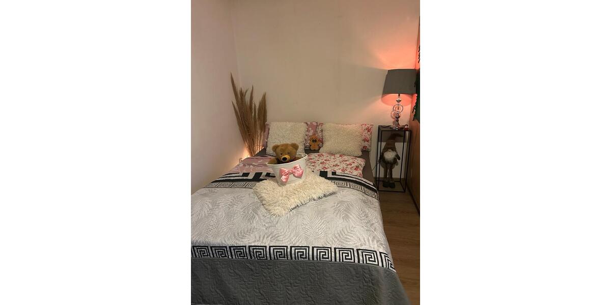 Hochparterre Würzburg Heuchelhof - 1 Zimmer, 32 m&sup2;, 555&euro; | Angebot:26277320