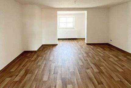 Wohnung zum Mieten in Oschatz 405 € 81 m² 3 zimmer