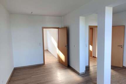 Wohnung Köthen - 4 Zimmer, 105 m&sup2;, 670&euro; | Angebot:23701895