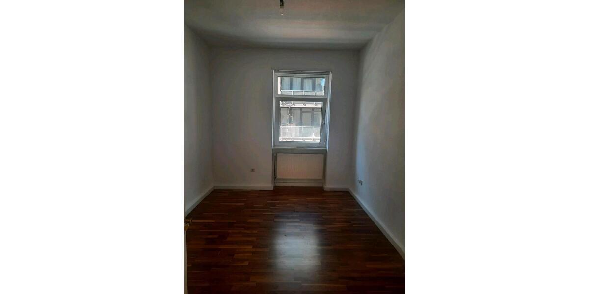 Etagenwohnung Ludwigshafen am Rhein Parkinsel - 1 Zimmer, 90 m&sup2;, 1.020&euro; | Angebot:26516345