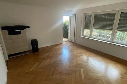 1 Zimmer Möbliert in 3er WG (ca. 20qm)