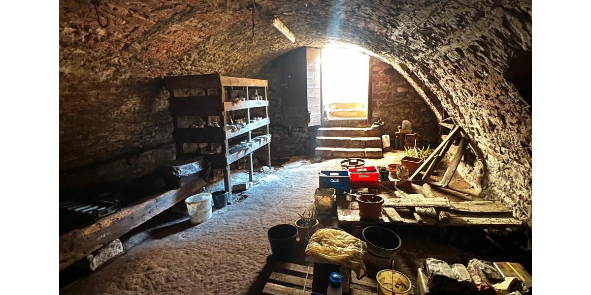 Historisches Häuschen mit Nebengebäuden für Liebhaber 6 zimmer