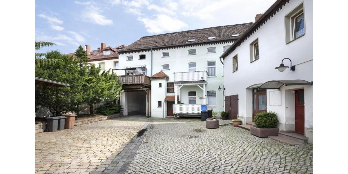 Dachgeschoßwohnung Aschersleben - 3 Zimmer, 92 m&sup2;, 311&euro; | Angebot:26087095
