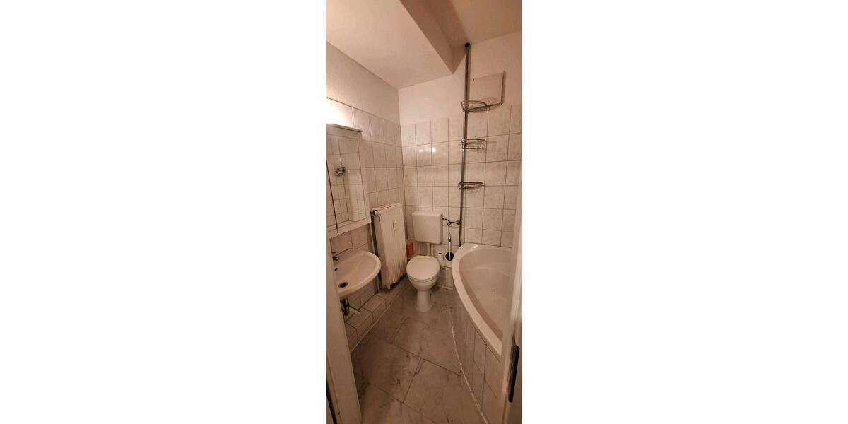 Dachgeschoßwohnung Berlin Tempelhof-Schöneberg - 2 Zimmer, 42 m&sup2;, 800&euro; | Angebot:26300641