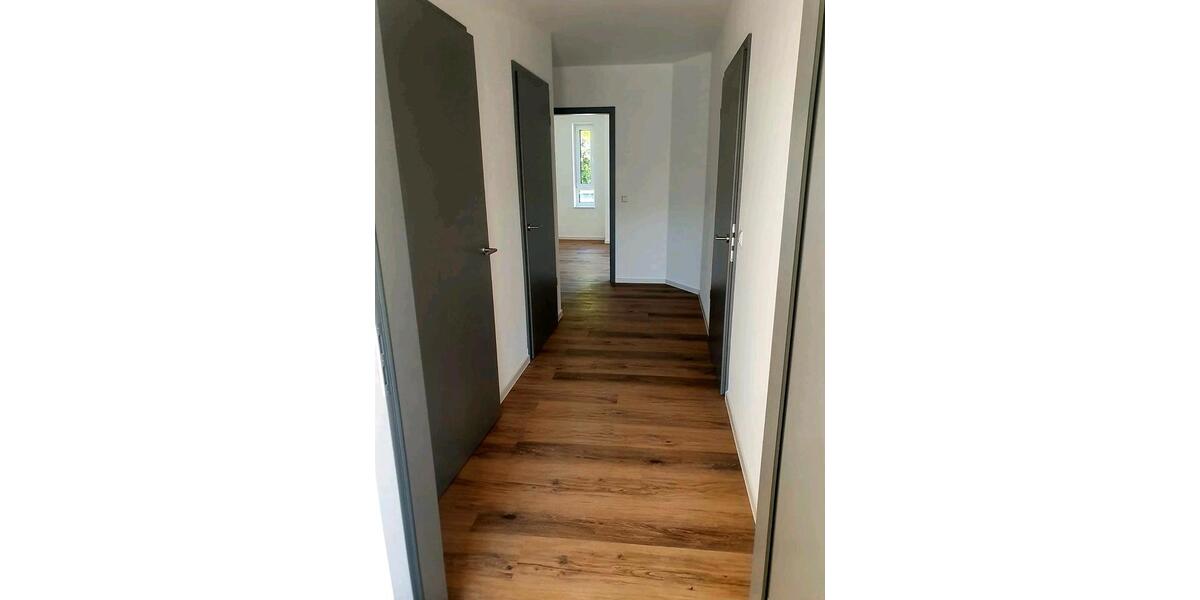 Dachgeschoßwohnung Essen (Oldenburg) - 3 Zimmer, 85 m&sup2;, 950&euro; | Angebot:25854580