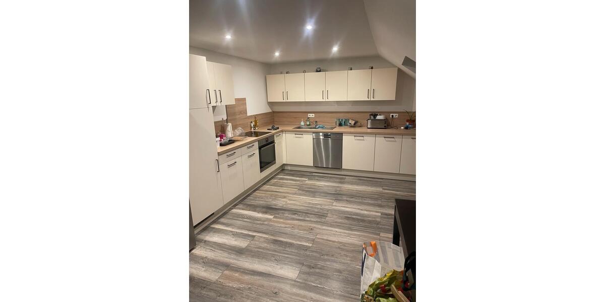 Dachgeschoßwohnung Menden (Sauerland) - 2 Zimmer, 100 m&sup2;, 800&euro; | Angebot:24878459