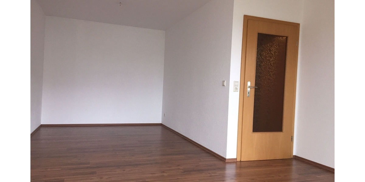 Ullersdorf: 1-Zimmer-Wohnung mit EBK und Balkon in ruhiger Lage - Etagenwohnung Ullersdorf Ullersdorf | Angebot:25323963