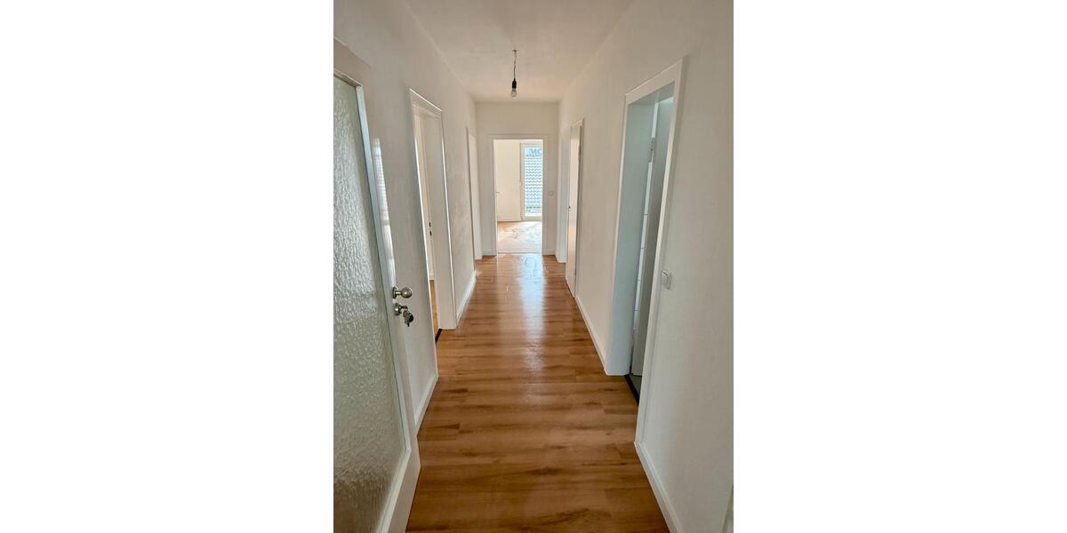 Dachgeschoßwohnung Bielefeld Heepen - 4 Zimmer, 82 m&sup2;, 998&euro; | Angebot:26642918