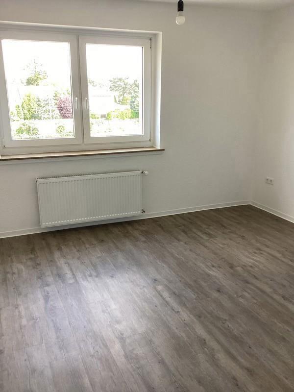 Modernisierte 3- Zimmerwohnung in zentraler Lage zimmer