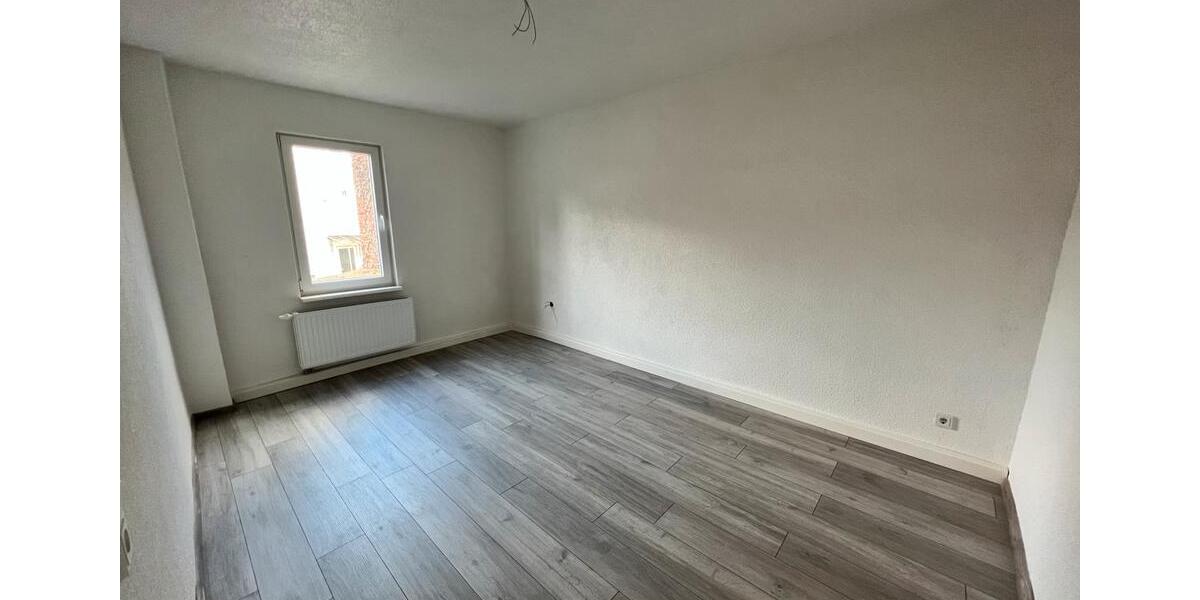 Erdgeschoßwohnung Bebra - 3 Zimmer, 81 m&sup2;, 650&euro; | Angebot:24794104
