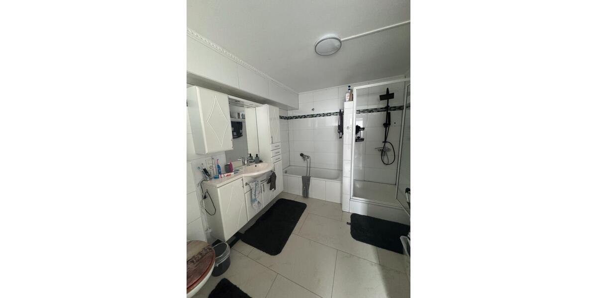 Erdgeschoßwohnung Düren - 4 Zimmer, 105 m&sup2;, 1.450&euro; | Angebot:26248854