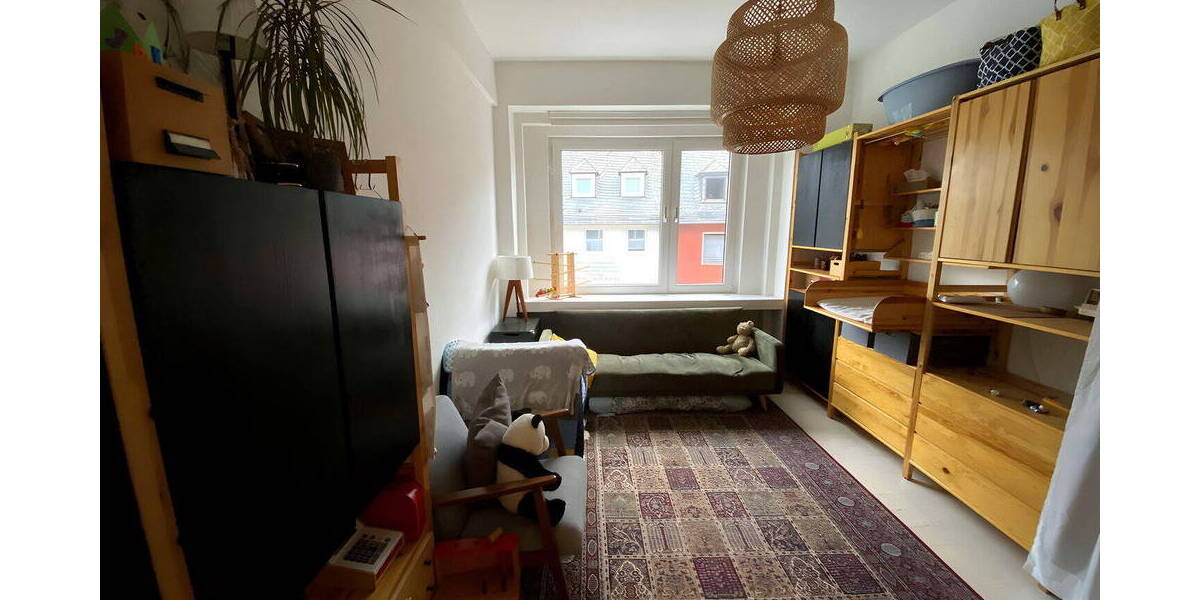 Etagenwohnung Siegen - 4 Zimmer, 95 m&sup2;, 900&euro; | Angebot:26749902