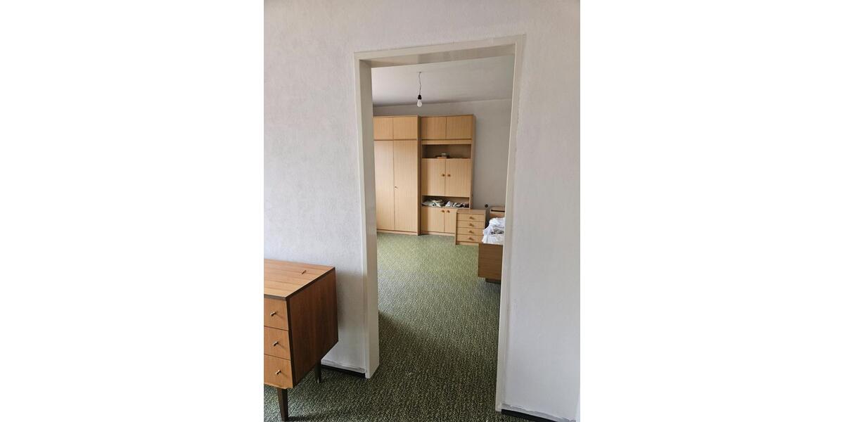 Etagenwohnung Worms Westliche Vororte - 5 Zimmer, 20 m&sup2;, 350&euro; | Angebot:24514374