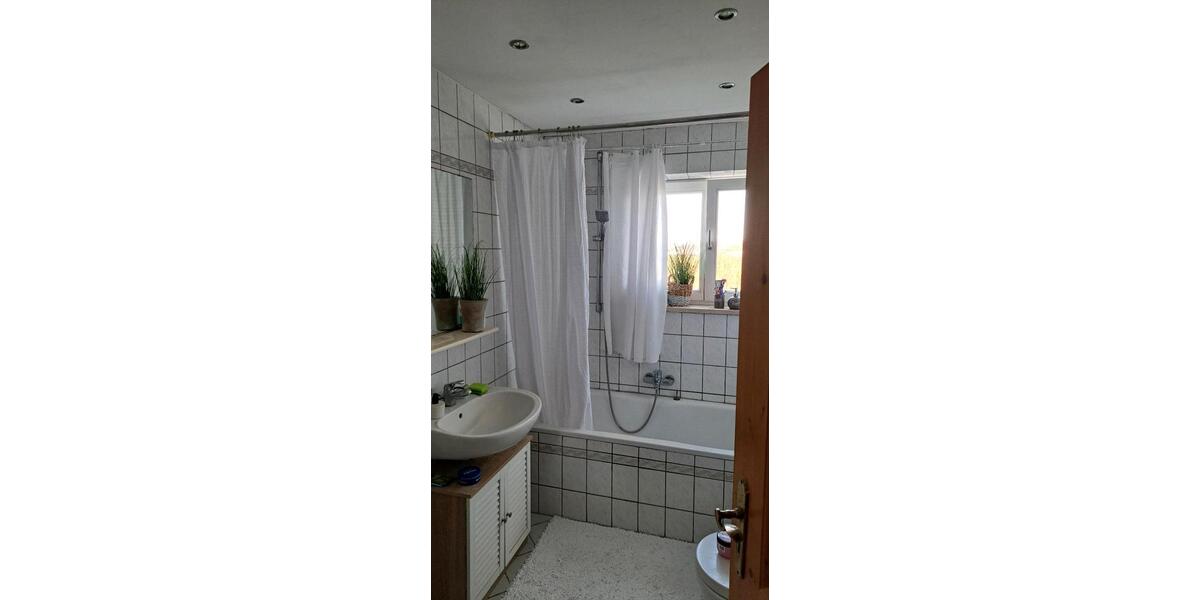 Etagenwohnung Rohrdorf - 3 Zimmer, 94 m&sup2;, 1.150&euro; | Angebot:25159628
