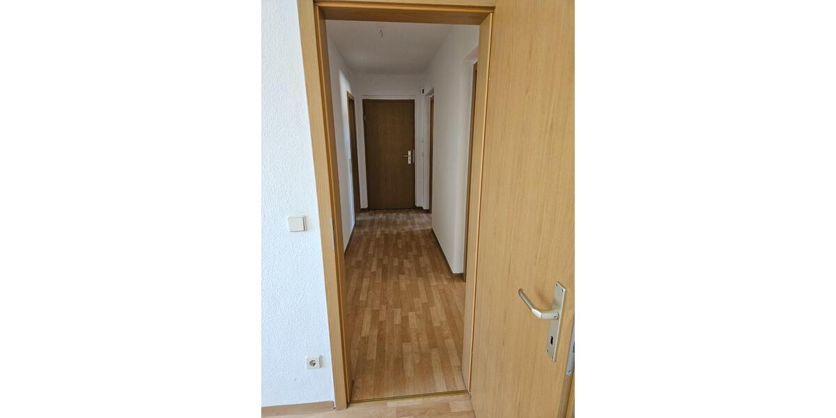 Etagenwohnung Kyffhäuserland - 3 Zimmer, 58 m&sup2;, 350&euro; | Angebot:23555116