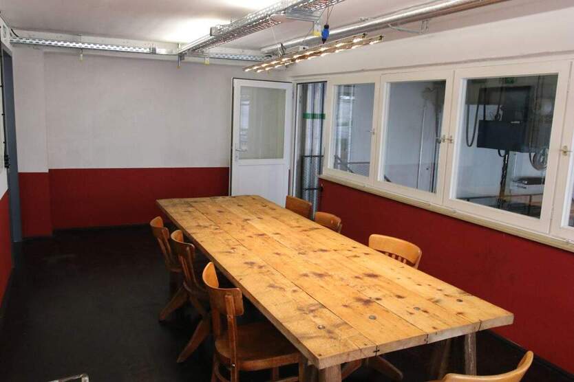 Tolle Arbeitsplätze in Coworking Space - All-in-Miete zimmer