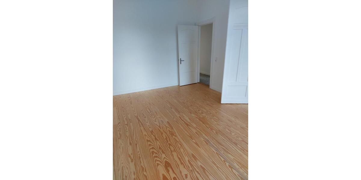 Erdgeschoßwohnung Husum - 4 Zimmer, 83 m&sup2;, 700&euro; | Angebot:26608576
